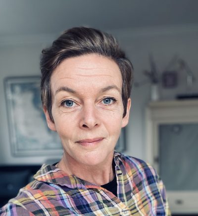 Fysioterapeut Heidi Holm | Ekspert i optræning efter kejsersnit & behandling af arvæv Heidi Holm | Ekspert i optræning efter kejsersnit & behandling af arvæv